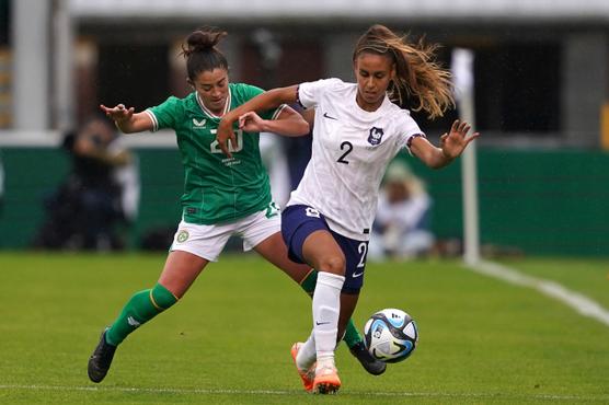 Maëlle Lakrar, defensa de la selección francesa, contra Irlanda, 6 de julio de 2023.
