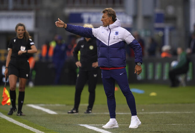 The selectionneur of the France team, Hervé Renard, during the match against Ireland.  July 6, 2023.