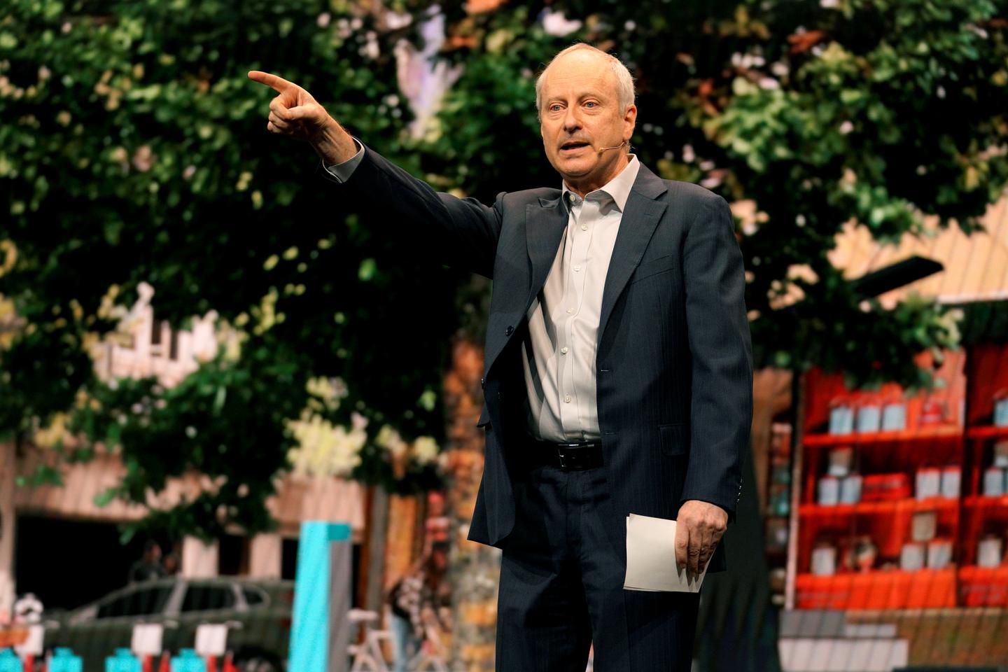«Las políticas de preferencias raciales no contribuyen a una mayor diversidad de estudiantes en el plan económico»