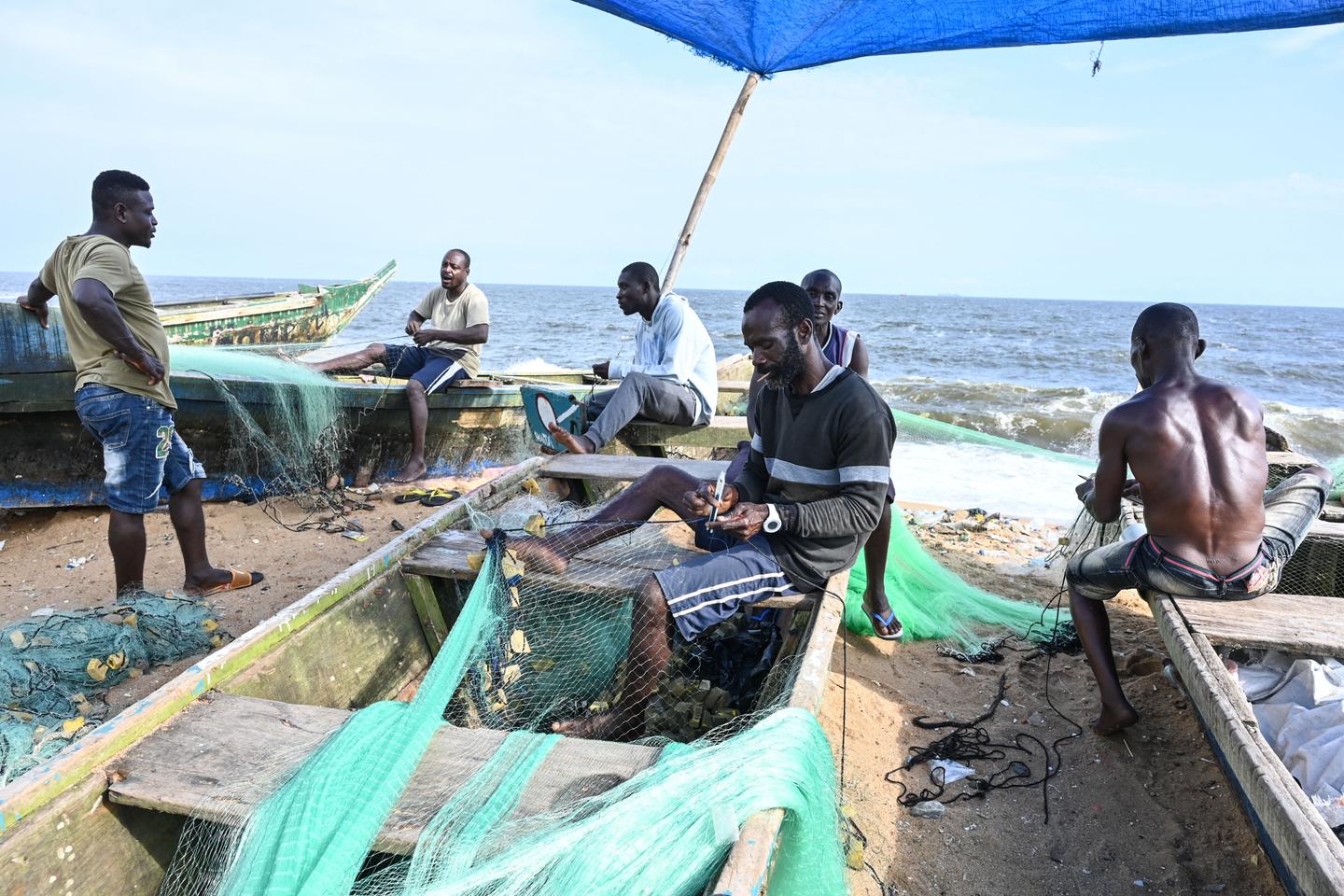 En Côte d’Ivoire, les pêcheurs artisanaux chôment pour protéger les poissons