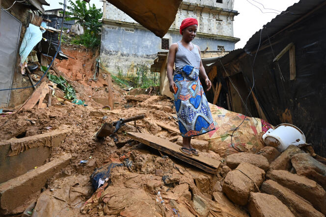 En Yopougon, en el distrito de Abiyán, después del deslizamiento de tierra que mató a una familia de cinco miembros el 11 de junio de 2023.