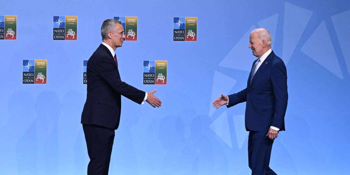 Jens Stoltenberg zapowiedział, że NATO zaprosi Ukrainę do sojuszu „kiedy będą sprzyjające warunki”.