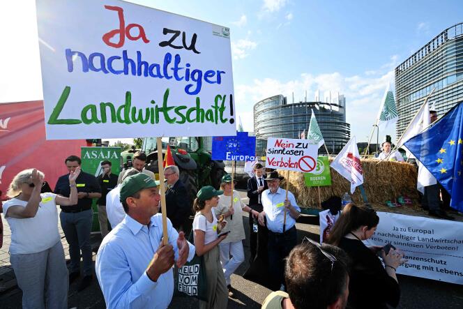 German farmers support the “European Green Deal” bill before the European Parliament, in Strasbourg, July 11, 2023.