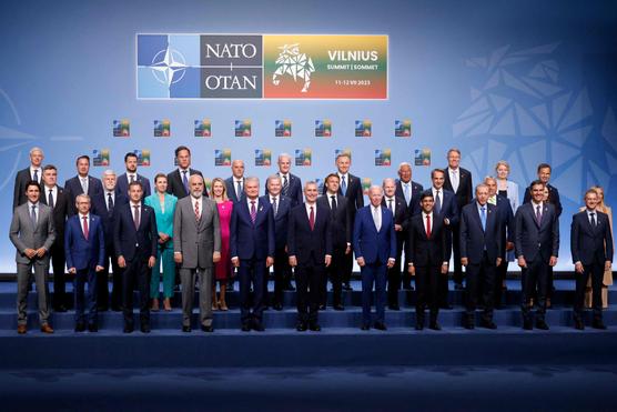Los líderes de los países miembros de la OTAN se reúnen en Vilnius, Lituania, el 11 de julio de 2023.