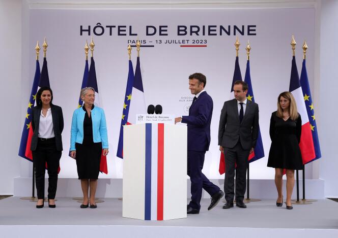 El presidente Emmanuel Macron, en el Hôtel de Brienne, en París, el 13 de julio de 2023.