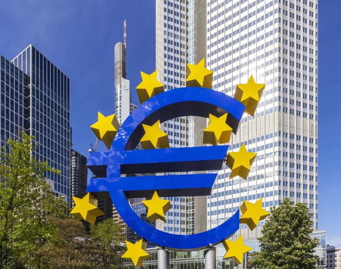 Hauptsitz der Europäischen Zentralbank in Frankfurt am Main (Deutschland), 4. Juli 2023. 