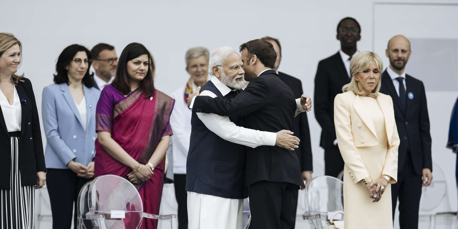 Emmanuel Macron et Narendra Modi lors du 14 juillet près de l’Arc de Triomphe, à Paris, le 14 juillet 2023.