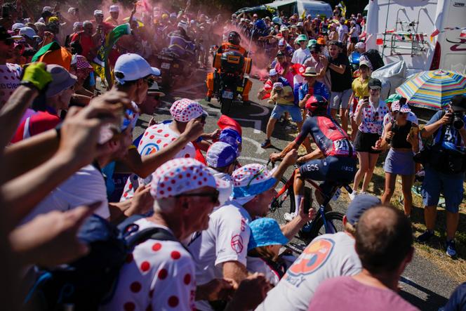 Michal Kwiatkowski in the ascent of the Grand Colombier, in Ain, during the thirteenth stage of the Tour de France, July 14, 2023. 