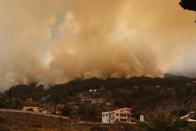 La ville évacuée de Tijarafe, sur l’île de La Palma, de l’archipel des Canaries, en Espagne, samedi 15 juillet 2023.
