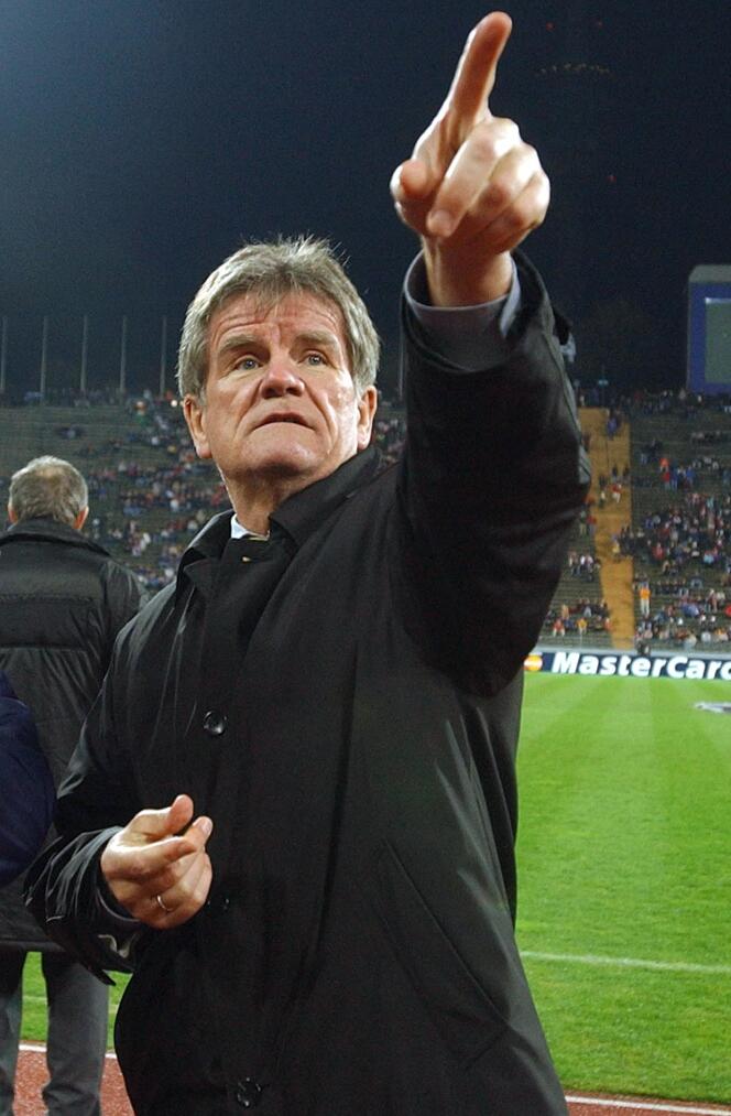 Robert Budzyinski, then sports director of FC Nantes, in 2002.