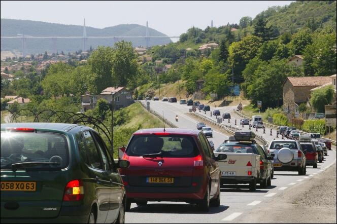 Millau traffic jam on July 3, 2004, prior to the Millau Viaduct's opening, on December 16, 2004.