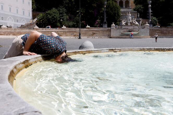 La Piazza del Popolo, pendant une vague de chaleur, à Rome, le 18 juillet 2023. 