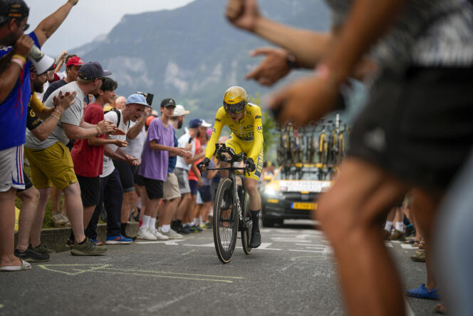 Dane Jonas Vingaard (Jumbo-Visma) durante la 16ª etapa del Tour de Francia, entre Passy (Alta Saboya) y Combloux, 18 de julio de 2023.