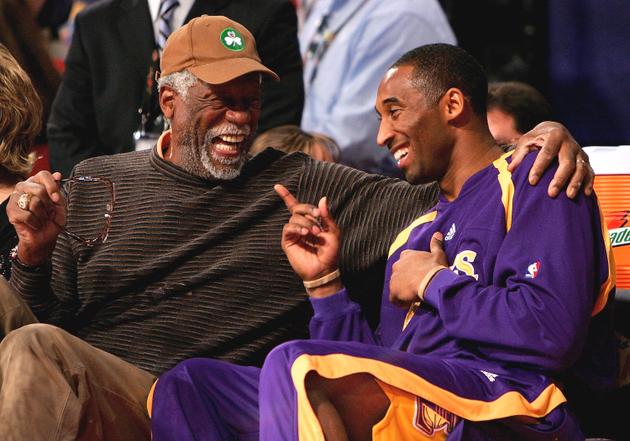 Bill Russell et Kobe Bryant, des Los Angeles Lakers, en 2007, à Las Vegas.