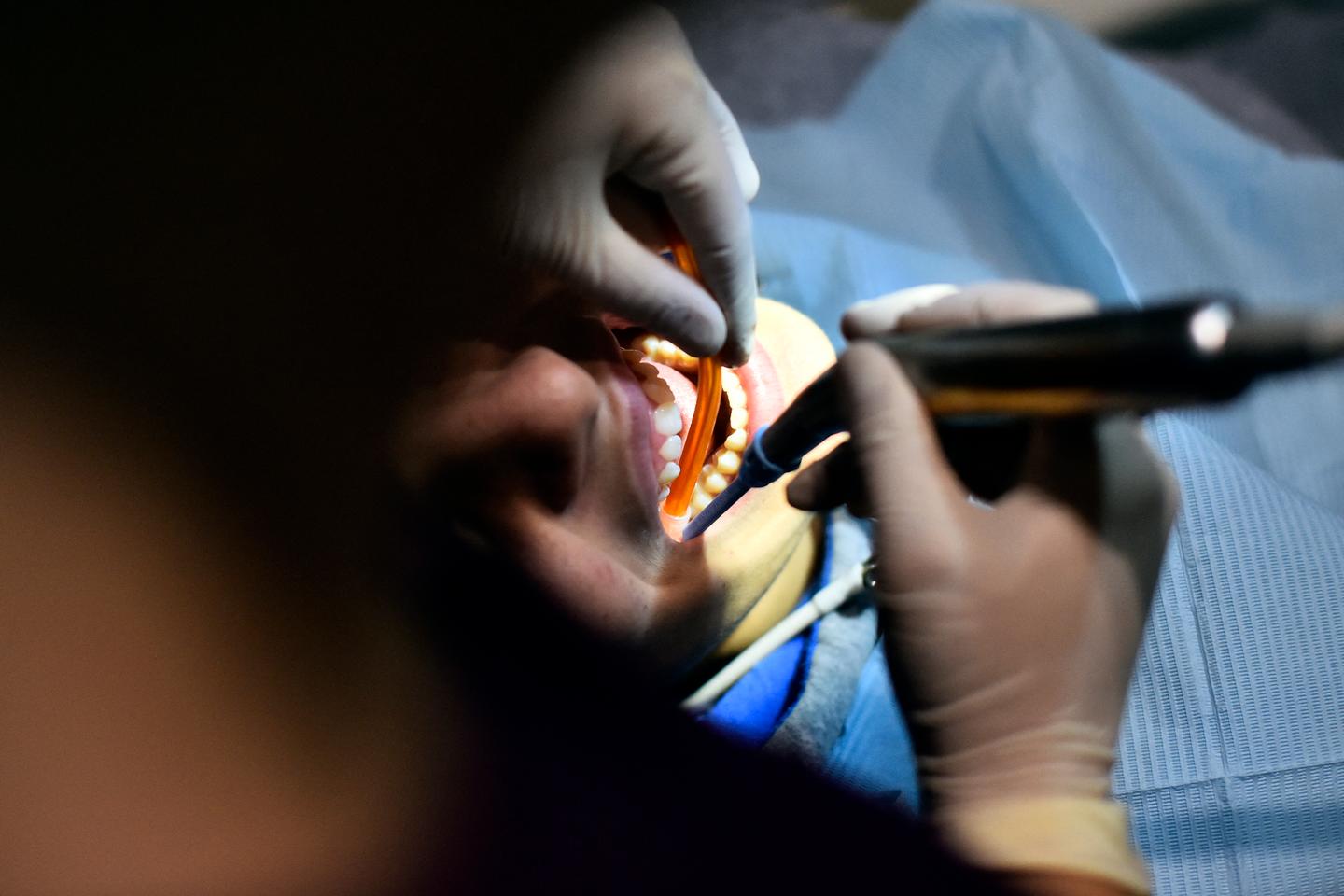 hacia una regulación de la instalación para cirujanos dentales