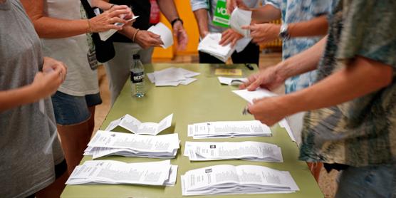 37,5 millones de votantes españoles fueron llamados a votar el domingo 23 de julio para las elecciones legislativas.