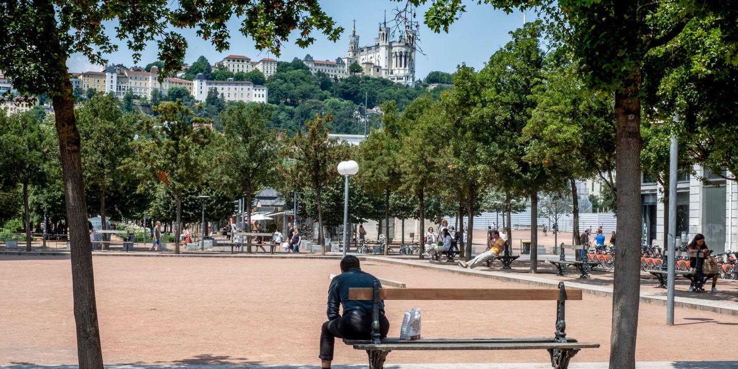 La vida de la ciudad en el calor extremo