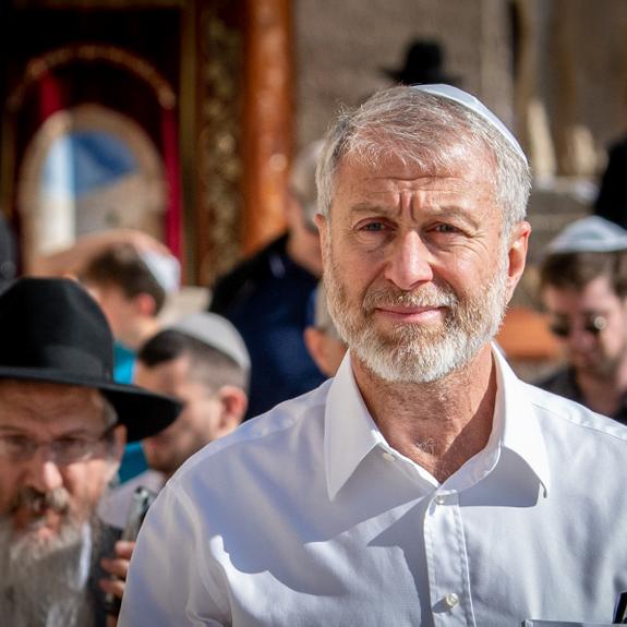 Jinsiy qizlarning dumbalarining porno suratlari