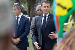 Emmanuel Macron assiste à une cérémonie coutumière en son honneur à Touho, au nord de la Nouvelle-Calédonie, le 25 juillet 2023.