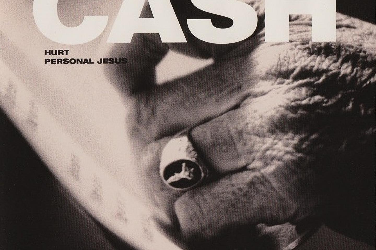 Avec Nine Inch Nails, en 1995, et Johnny Cash, en 2003, « Hurt », entre