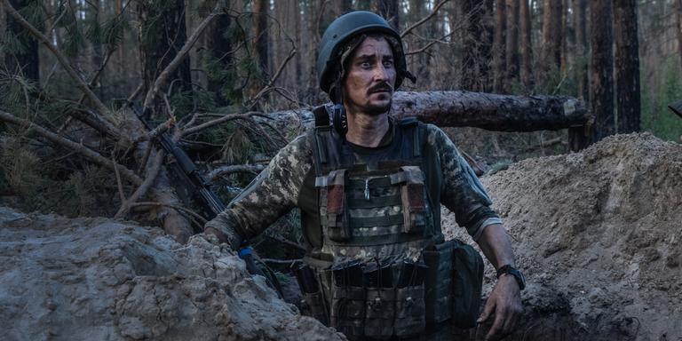 LAURENT VAN DER STOCKT FOR LE MONDE Eastern Front, Serebryansky Forest, Ukraine, July 27, 2023Soldiers are rapidly digging out small positions that are moving day by day. Heavy machine-gun and rifle fire echoes from another Ukrainian position a hundred meters to the right, behind the trees. A Russian BTR Rakushka, an armed troop carrier, tried to take it by force and jumped on the mines laid by the sappers the previous night.Photo Laurent Van der Stockt pour Le Monde