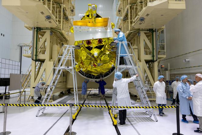 Russia to launch lunar mission Friday, its first in nearly 50 years
