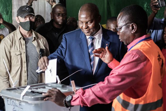 CAR President Faustin-Archange Touadéra votes on constitutional reform in Bangui, on Sunday, July 30, 2023.