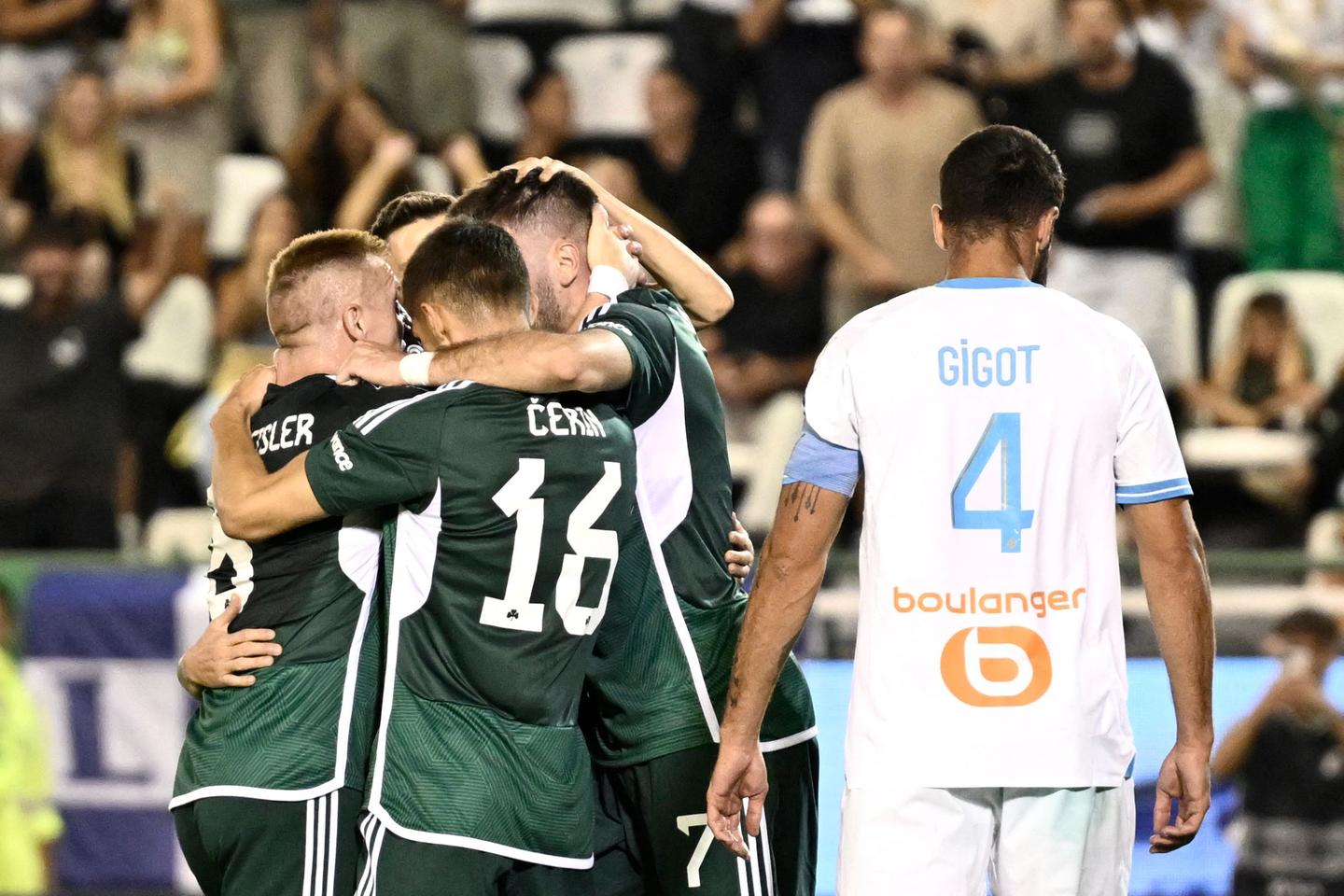 l’Olympique de Marseille inquiète après son revers contre le Panathinaïkos (1-0)