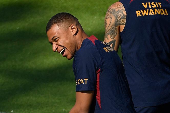 L’attaquant du Paris Saint-Germain, Kylian Mbappé, lors d’un entraînement au Campus PSG de Poissy (Yvelines), le 20 juillet 2023.