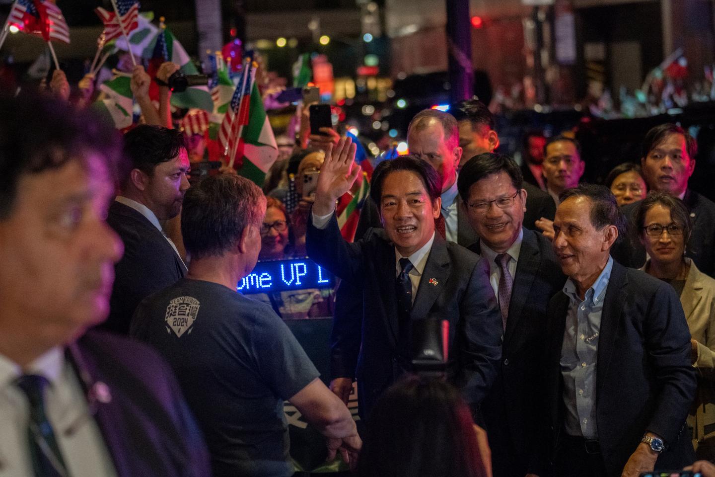 La Chine promet « des mesures fermes et énergiques » en réponse à la visite du vice-président taïwanais aux Etats-Unis