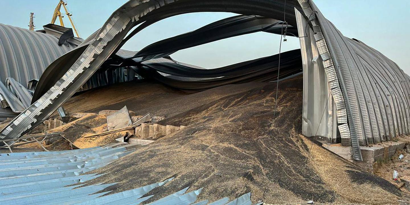 nouvelles attaques de drones russes contre des entrepôts de céréales dans la région d’Odessa