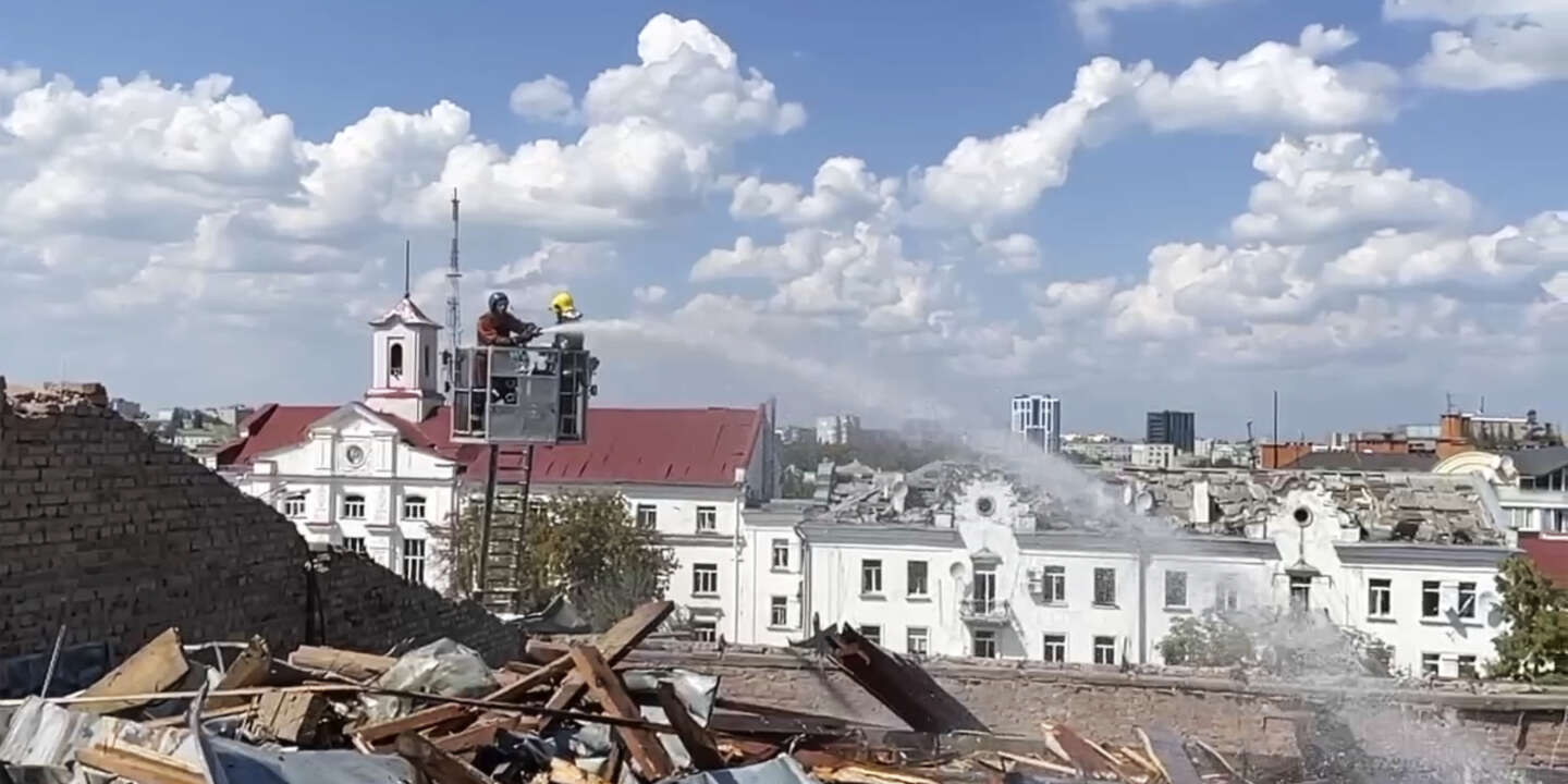 Sette morti e decine di feriti, a seguito del bombardamento russo di Chernihiv, nel nord del Paese
