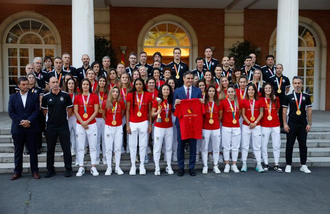 L’équipe d’Espagne, vainqueure de la Coupe du monde de football féminine, le 22 août à Madrid.