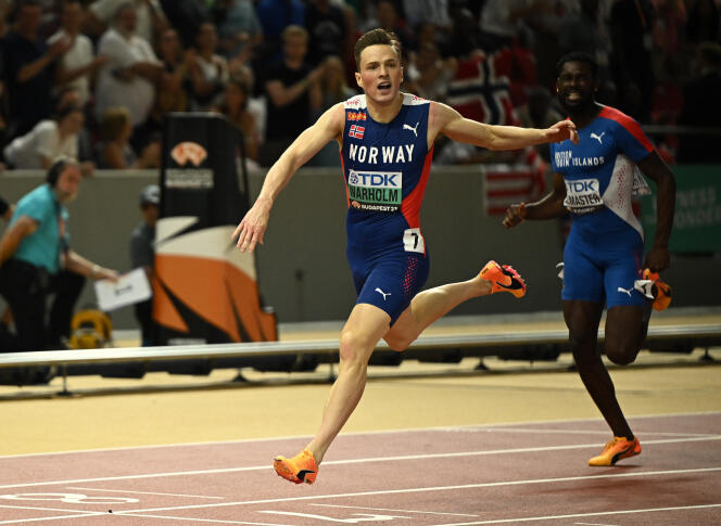 Karsten Warholm vuelve a ser campeón del mundo en los 400 metros con vallas. 