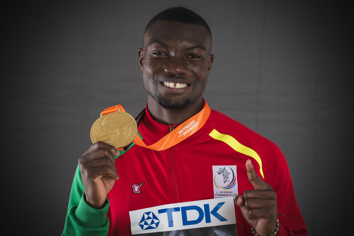 une médaille d’or au triple saut « pour le Burkina et pour l’Afrique »