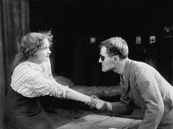 Anna Q. Nilsson et William Sheer dans « Regeneration » (1915), de Raoul Walsh.