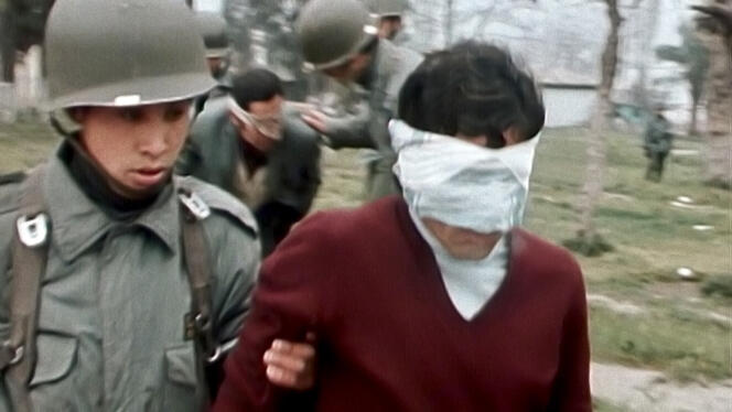 Detención de opositores políticos en 1973. Imagen del documental 