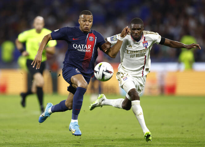 Un match de Ligue 1 opposant l’Olympique Lyonnais de Clinton Mata au Paris Saint-Germain de Kylian Mbappe le 3 septembre 2023.