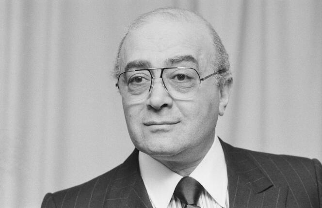 Egyptian businessman Mohamed Al-Fayed in London in 1989.
