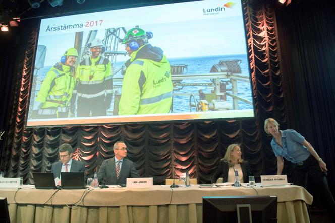 Alex Schneiter and Ian Lundin at the Annual General Meeting of Lundin Petroleum (the company's current name), in Stockholm, Sweden, November 11, 2021.