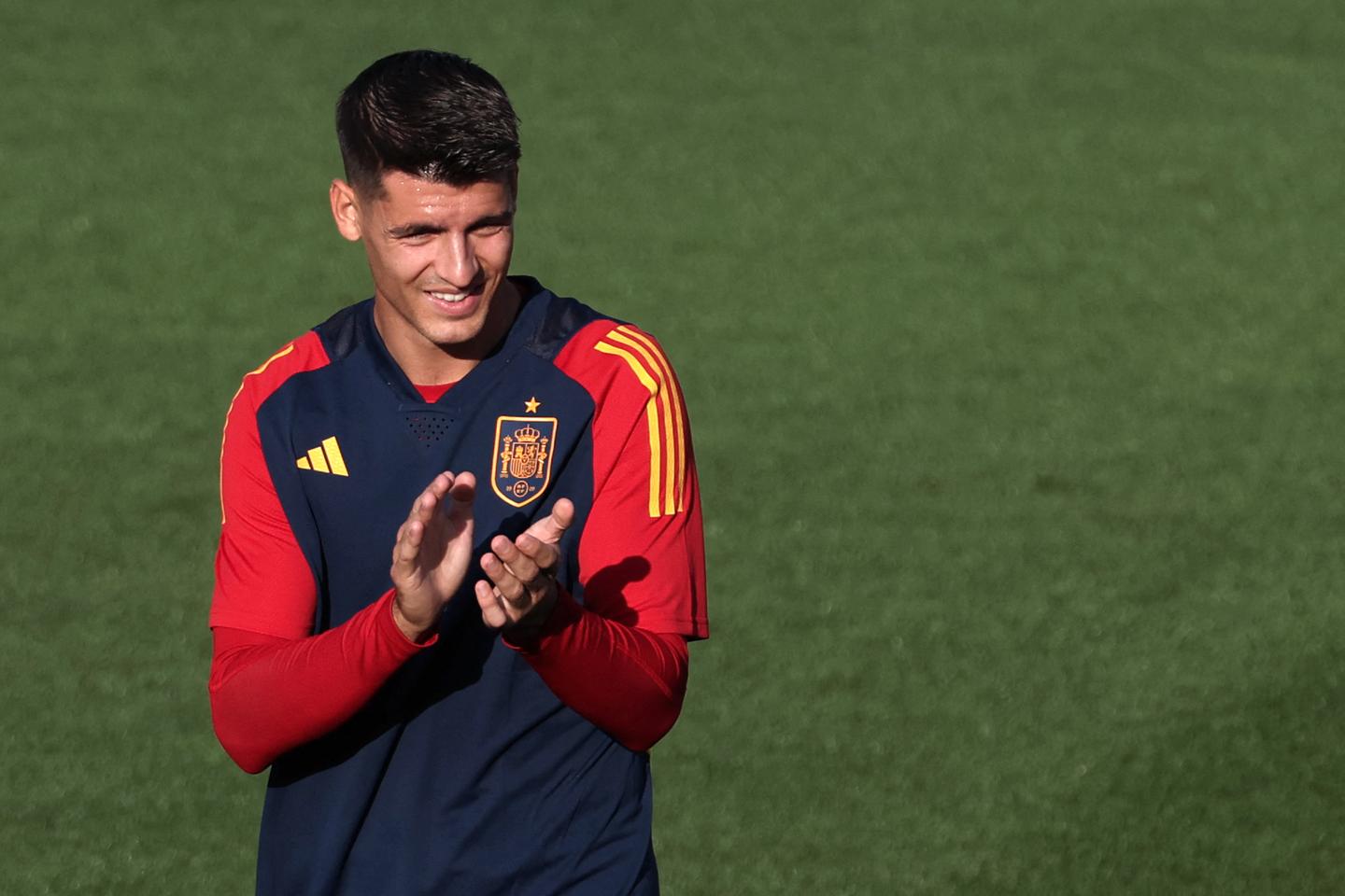 Spanish national team players show their solidarity with the women's