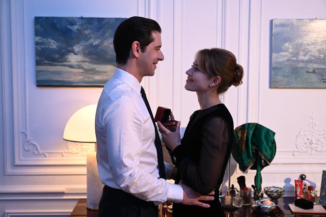 Jean (Melvil Poupaud) et Fanny (Lou de Laâge) dans « Coup de chance », de Woody Allen.