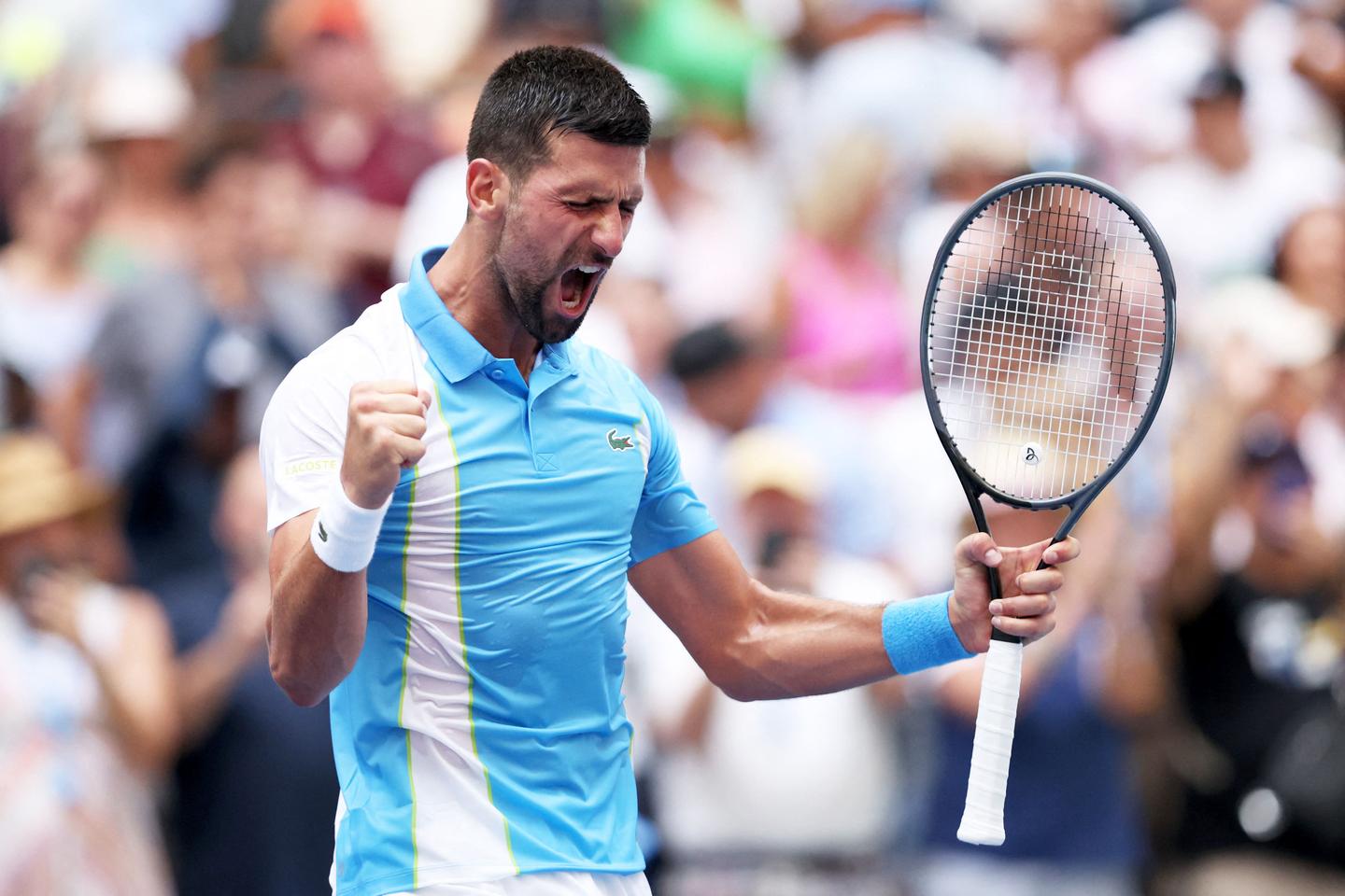 Novak Djokovic se qualifie pour les demi-finales