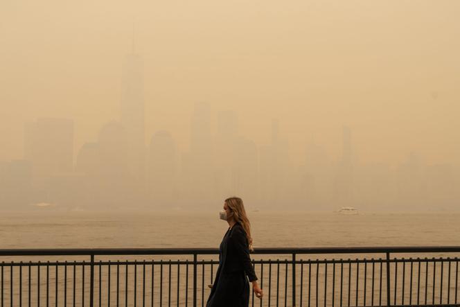 New York City under a pall of smoke from the fires in Canada. June 7, 2023.