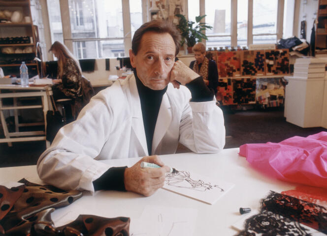 8c9eabc 1694166628341 gettyimages 542621604 - Marc Bohan, former inventive director of Dior, has died