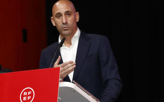 (FILES) In this handout image released by the Spanish Royal Football Federation (RFEF) on August 25, 2023, RFEF President Luis Rubiales delivers a speech during an extraordinary general assembly of the federation on August 25, 2023 in Las Rozas de Madrid. Luis Rubiales on September 10, 2023 said he will resign as Spanish football federation chief after kiss scandal. - RESTRICTED TO EDITORIAL USE - MANDATORY CREDIT "AFP PHOTO / RFEF / EIDAN RUBIO " - NO MARKETING NO ADVERTISING CAMPAIGNS - DISTRIBUTED AS A SERVICE TO CLIENTS (Photo by Eidan RUBIO / RFEF / AFP) / RESTRICTED TO EDITORIAL USE - MANDATORY CREDIT "AFP PHOTO / RFEF / EIDAN RUBIO " - NO MARKETING NO ADVERTISING CAMPAIGNS - DISTRIBUTED AS A SERVICE TO CLIENTS