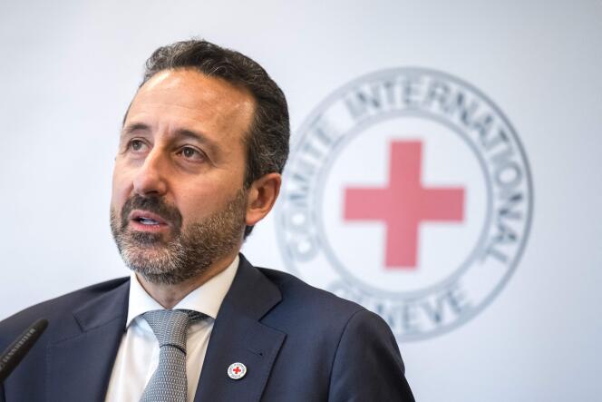 Le directeur général du CICR, Robert Mardini, s’exprime lors d’une conférence de presse sur les prévisions budgétaires pour 2024 et leurs effets sur les opérations humanitaires, au siège de la Croix-Rouge à Genève, le 11 septembre 2023.