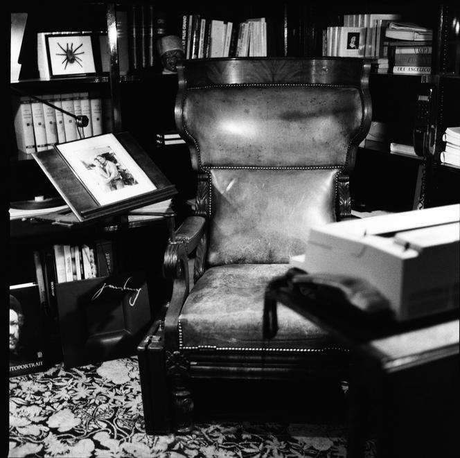 Photo de la maison historique de Serge Gainsbourg, 5 bis, rue de Verneuil, à Paris, pour la création radiophonique diffusée sur France Culture dans « L’Expérience », d’Aurélie Charon.