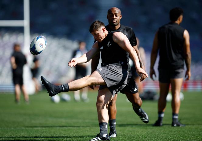 El joven medio scrum de los All Blacks, Cameron Roigard, honrará su primera salida como titular contra Namibia (viernes, 21 h, en Toulouse).