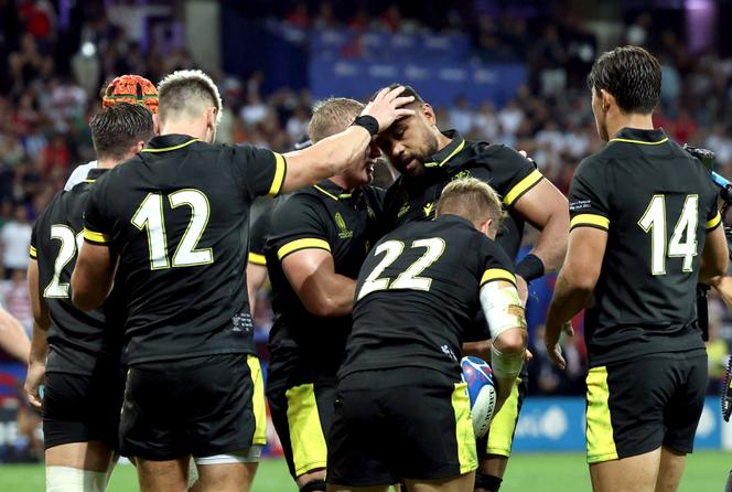 Wales' Taulupe Faletau celebrates scoring their fourth try with teammates at the Allianz Riviera, Nice, France - September 16, 2023.